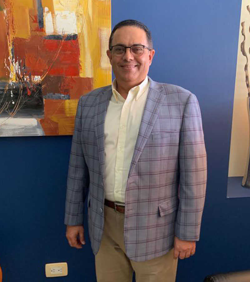 Dr. Rodolfo Aguasvivas